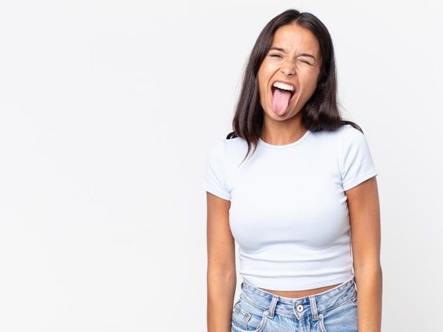 La importancia de la lengua en la higiene bucal: cómo cuidarla y limpiarla