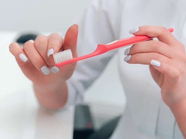 Tipos de cepillos de dientes: ¿cuál usar?