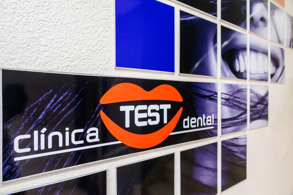 ¿Dientes blancos en una hora? Descubre el blanqueamiento en clínica