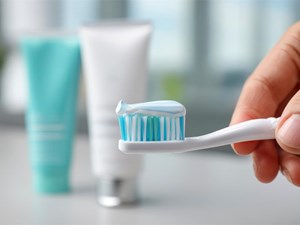 Los beneficios del cepillado con pasta dental con flúor